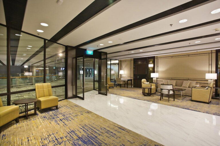 Compare Transit Hotels Hourly Packages: Ultimate Editorial & Operational Guide