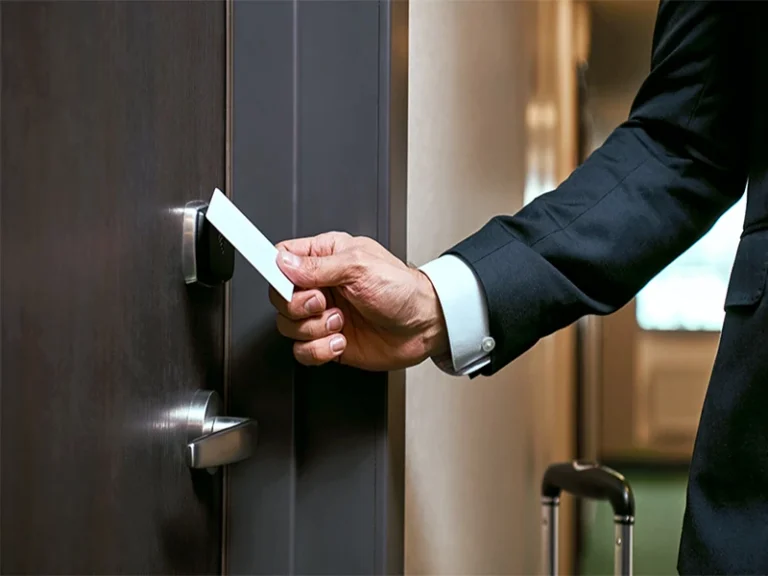 How to Avoid Transit Hotels Security Risks: Ultimate Guide